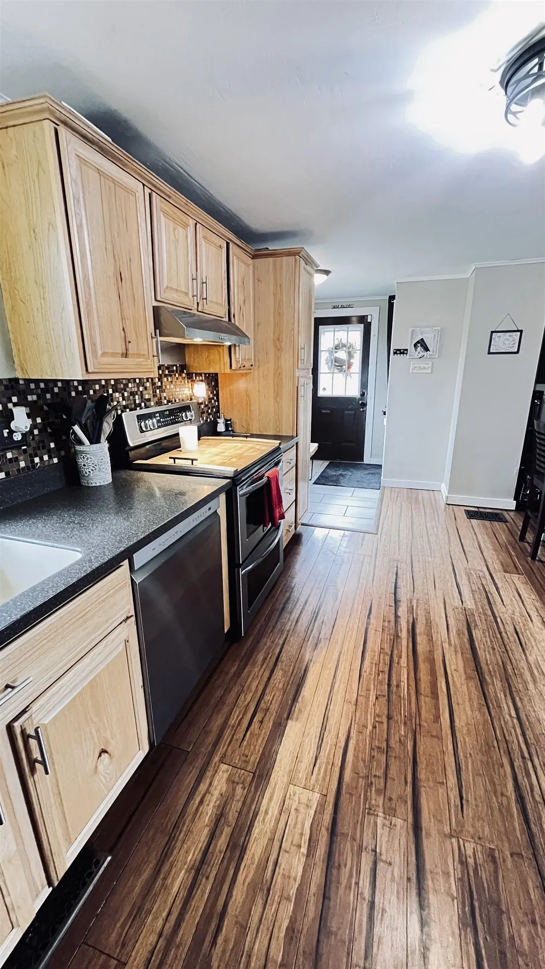 623 E Village Road Waterford VT 05819-9582