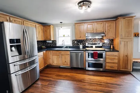 623 E Village Road Waterford VT 05819-9582