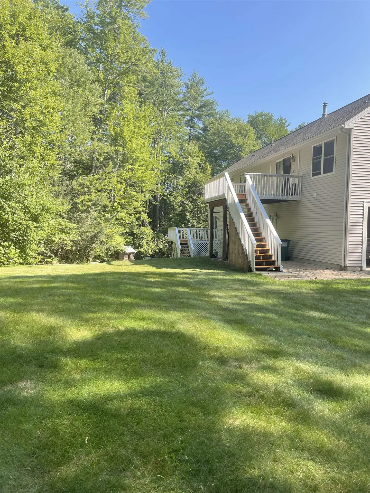 5 Pebble Court Merrimack NH 03054