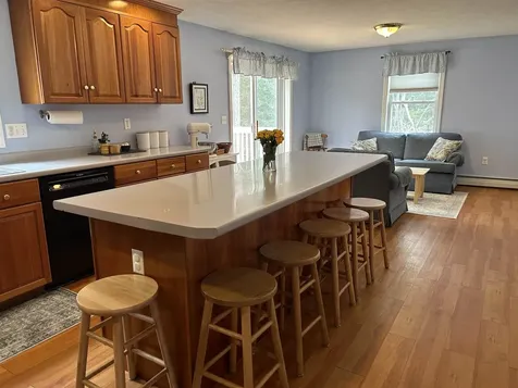 5 Pebble Court Merrimack NH 03054