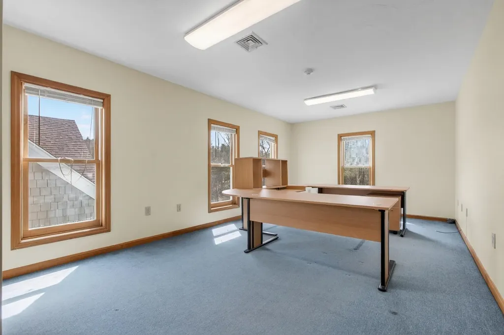 25 Country Club Road Gilford NH 03249
