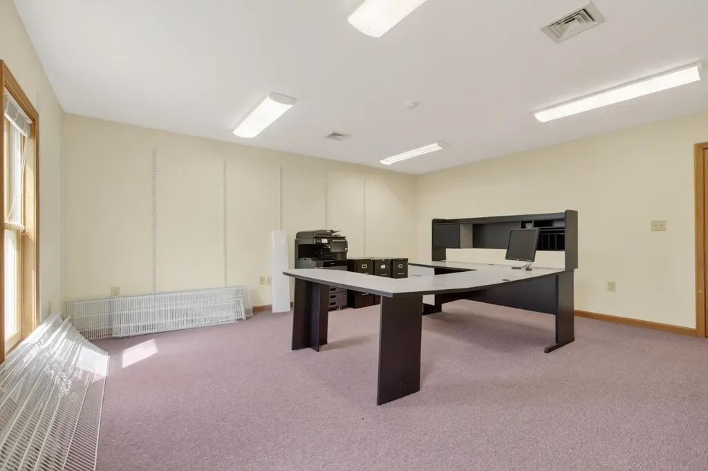 25 Country Club Road Gilford NH 03249