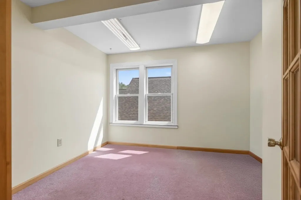 25 Country Club Road Gilford NH 03249