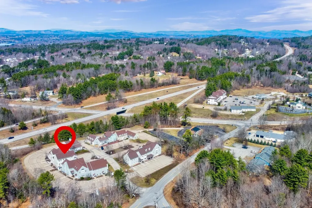 25 Country Club Road Gilford NH 03249