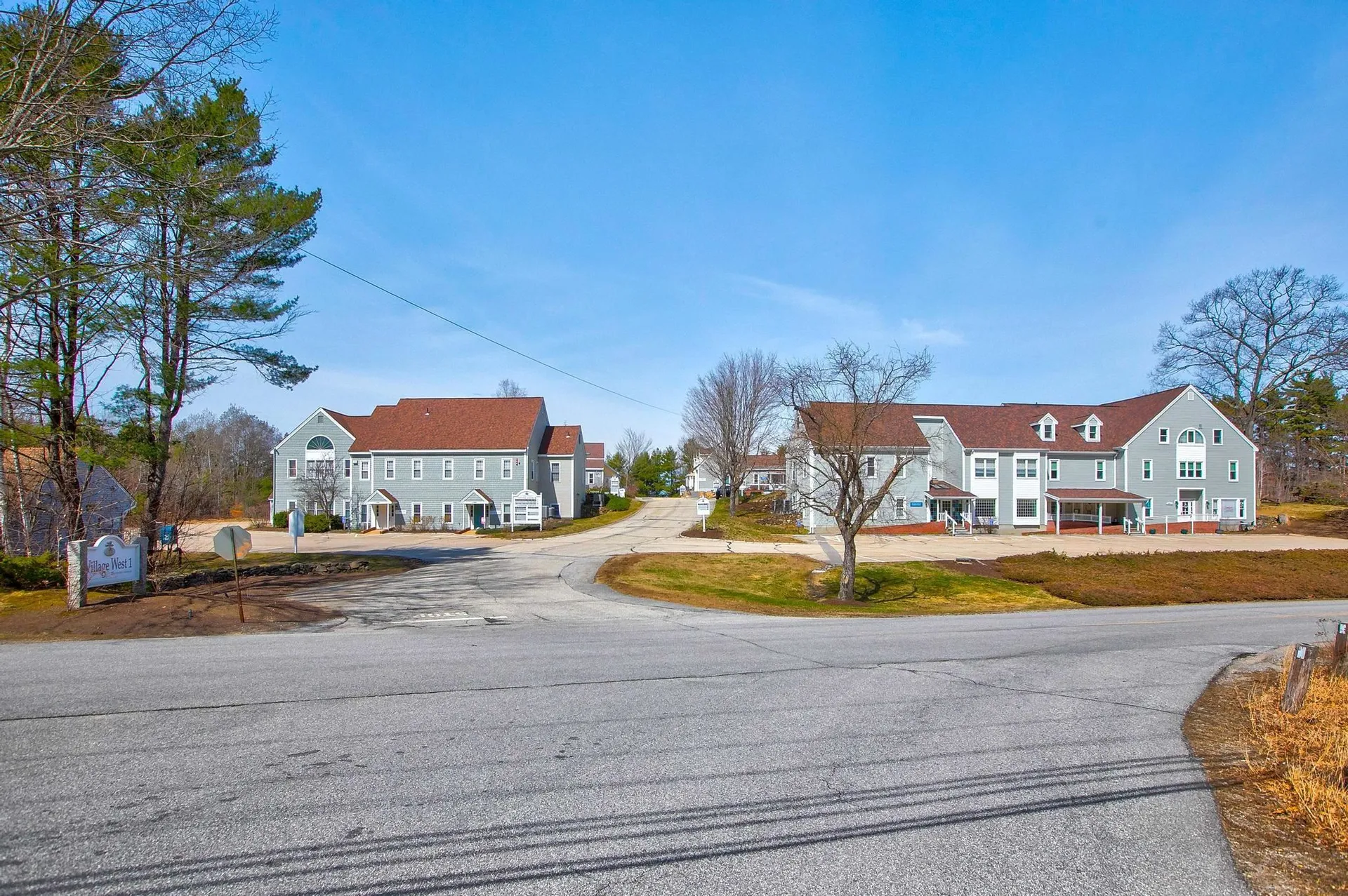 25 Country Club Road Gilford NH 03249