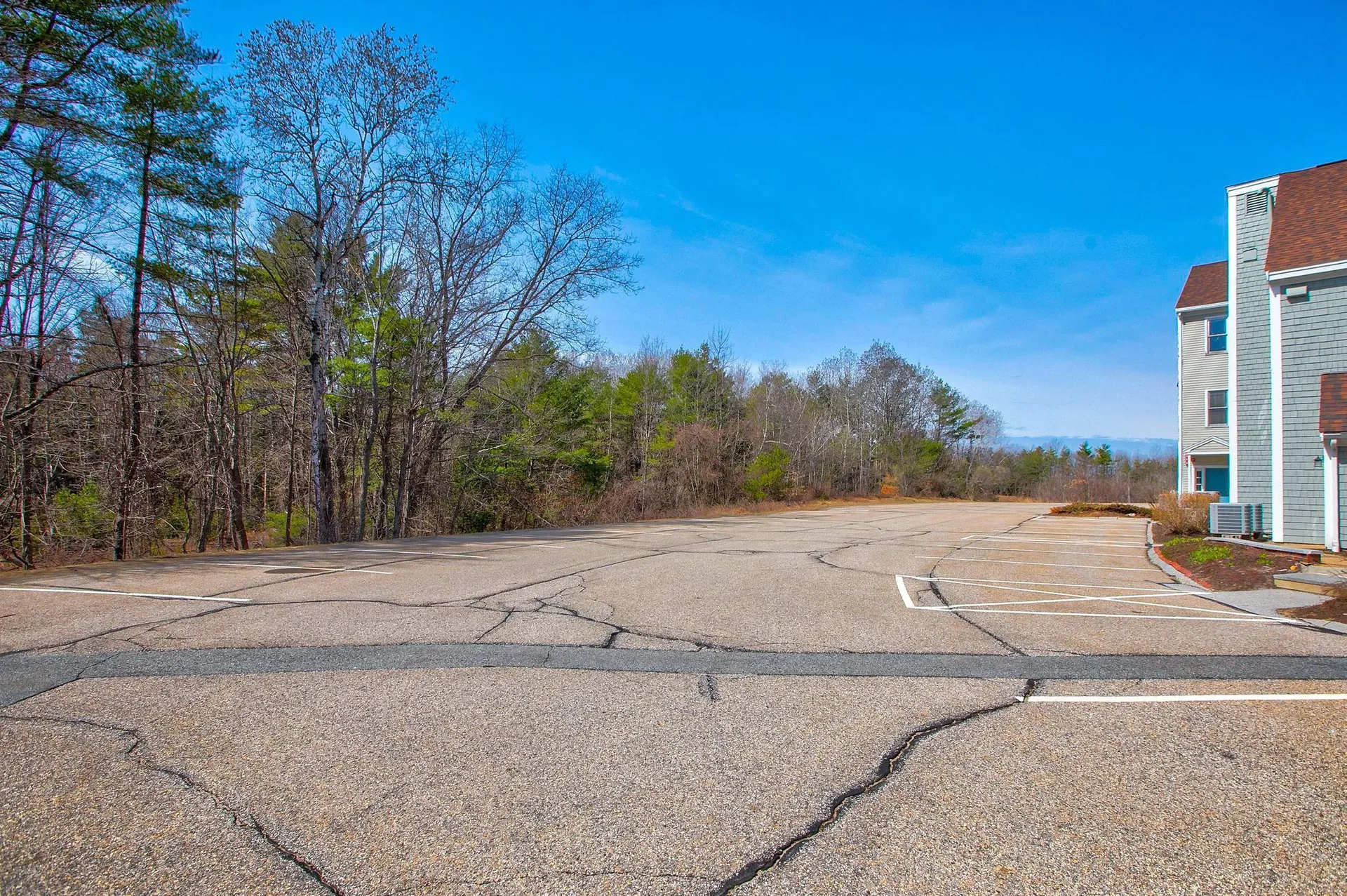 25 Country Club Road Gilford NH 03249