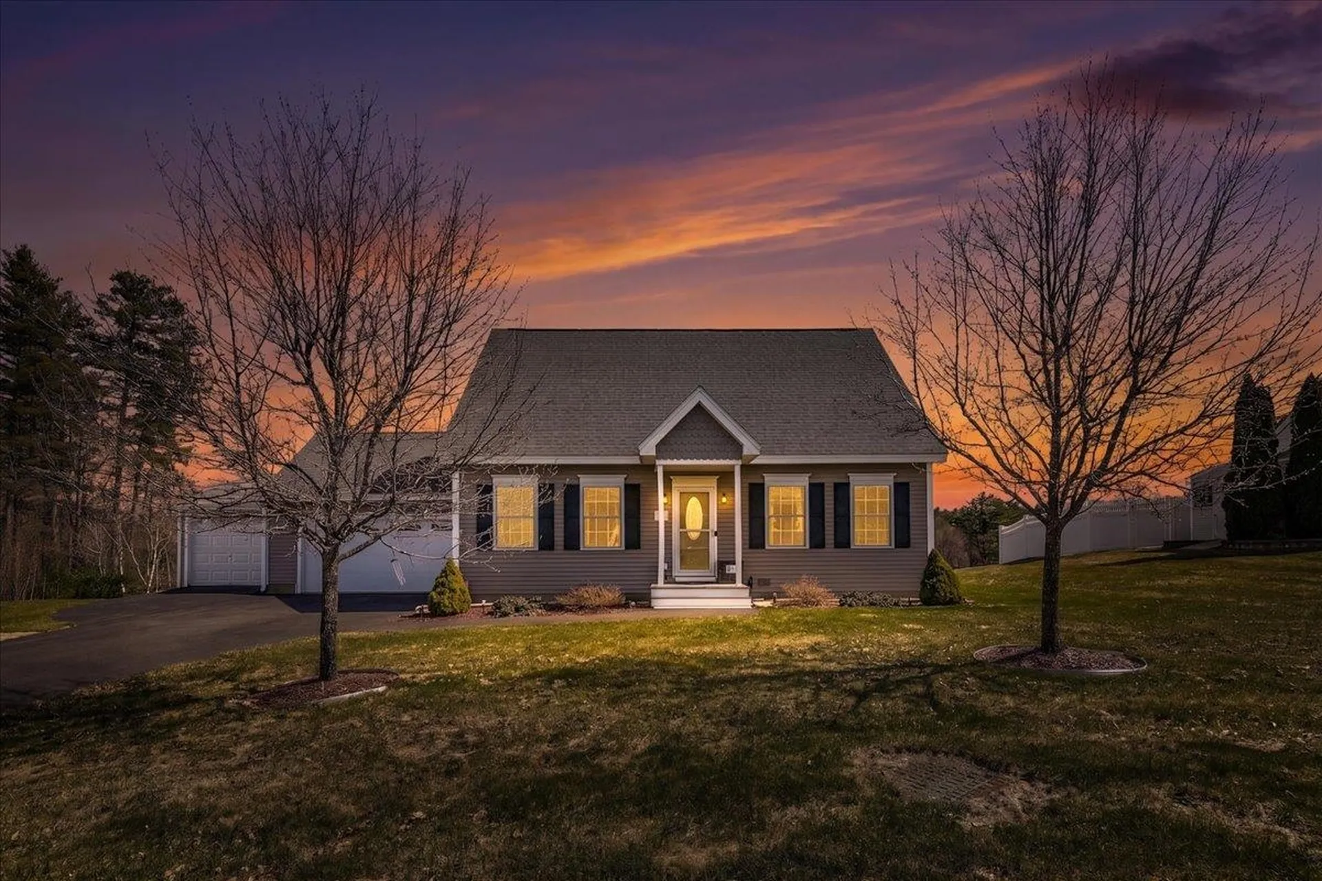 18 Crawford Lane Hooksett NH 03106