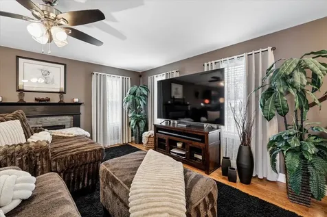 18 Crawford Lane Hooksett NH 03106