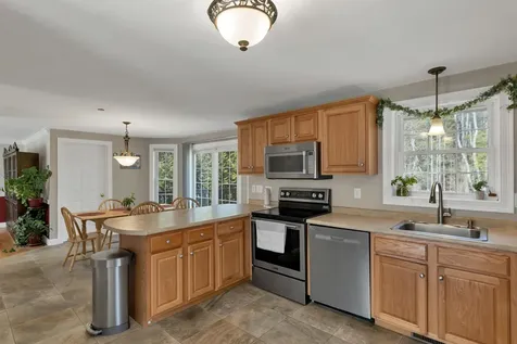 36 Welcome Drive Concord NH 03301-5950
