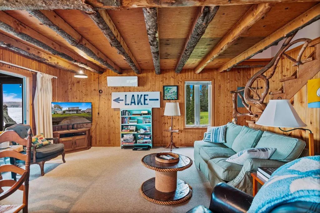 32 Dewing Road Franklin VT 05457