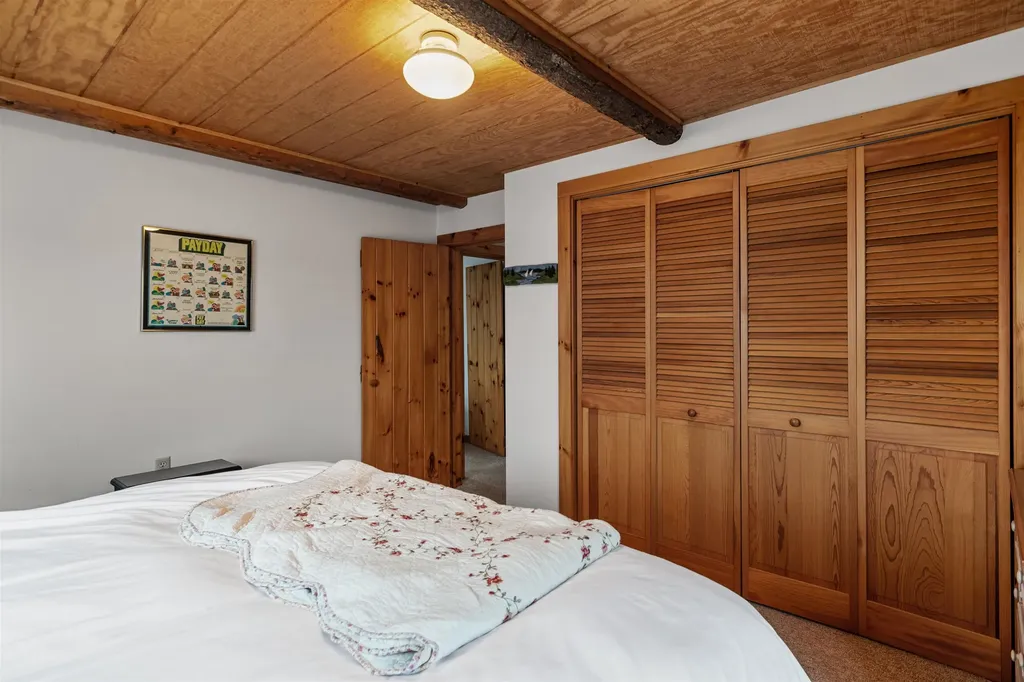 32 Dewing Road Franklin VT 05457