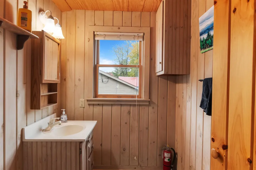 32 Dewing Road Franklin VT 05457