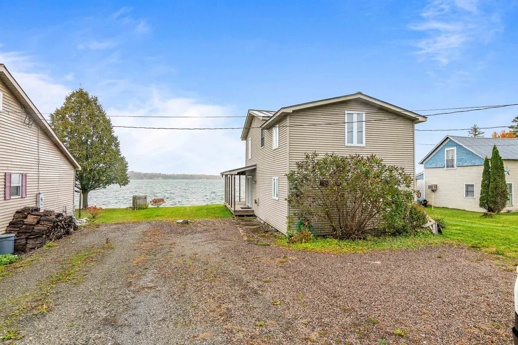 32 Dewing Road Franklin VT 05457