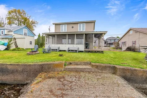 32 Dewing Road Franklin VT 05457