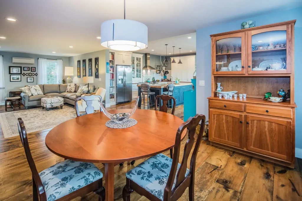 221 Deer Field Acres Pittsford VT 05763