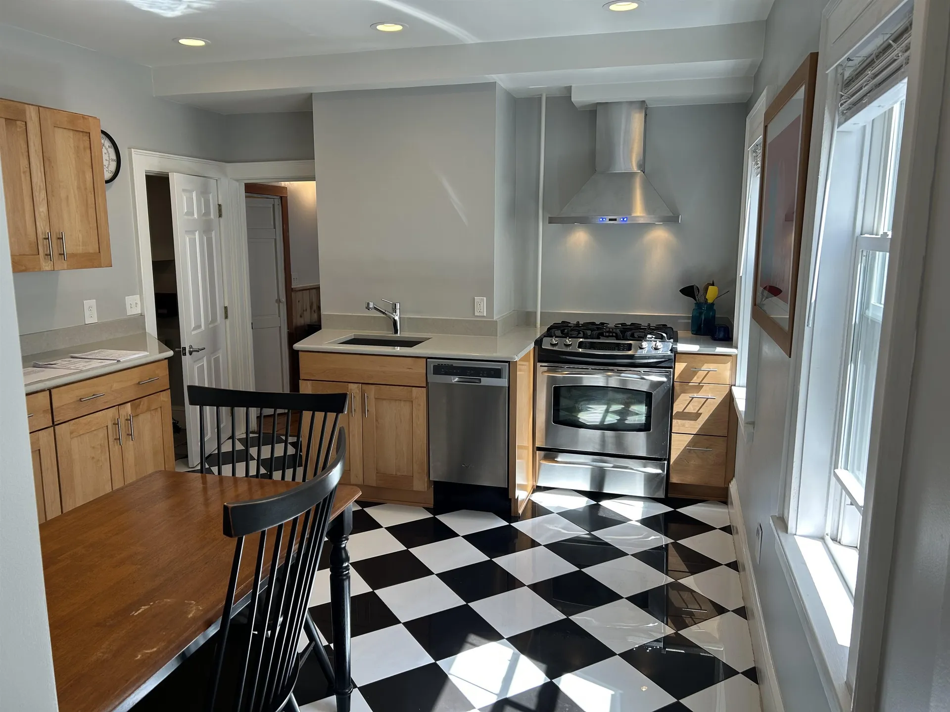 145 Cabot Street Portsmouth NH 03801