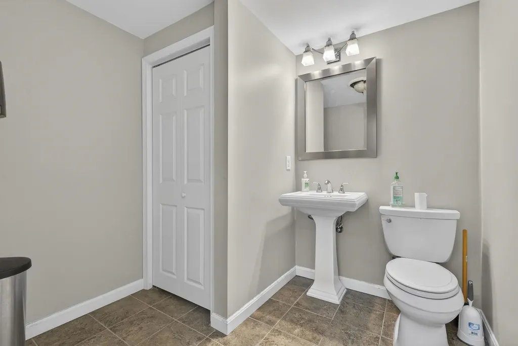 113 Lafayette Road Seabrook NH 03874