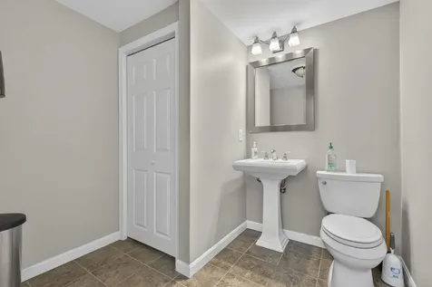 113 Lafayette Road Seabrook NH 03874