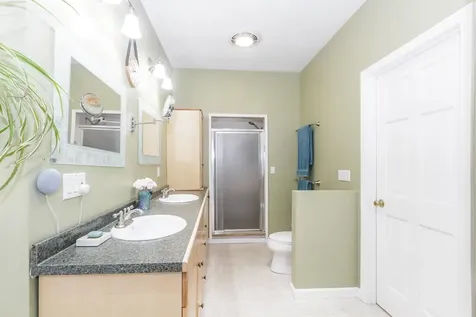 28 Fairway Drive Merrimack NH 03054