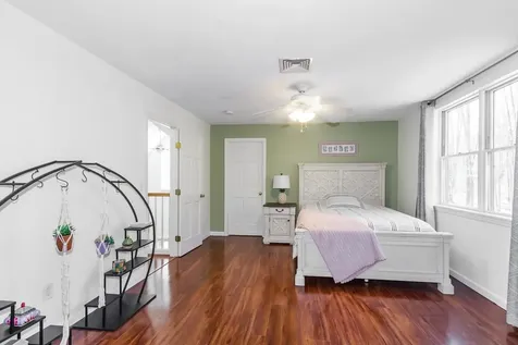 28 Fairway Drive Merrimack NH 03054
