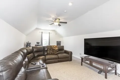 28 Fairway Drive Merrimack NH 03054
