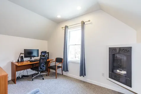 28 Fairway Drive Merrimack NH 03054
