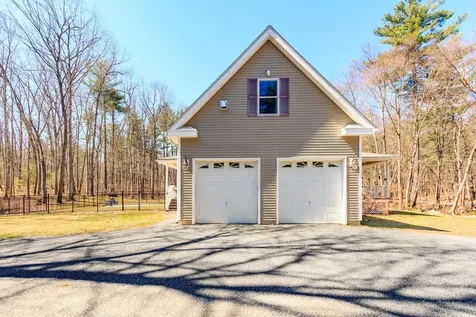 28 Fairway Drive Merrimack NH 03054