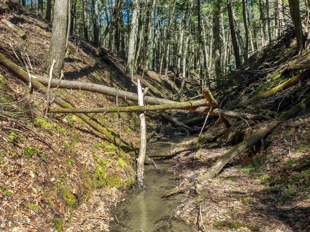 00 Morrill Bend Hartford VT 05059
