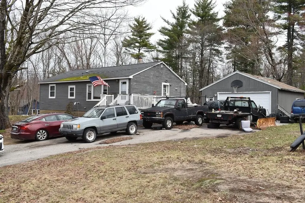 133 Mount Delight Road Deerfield NH 03037