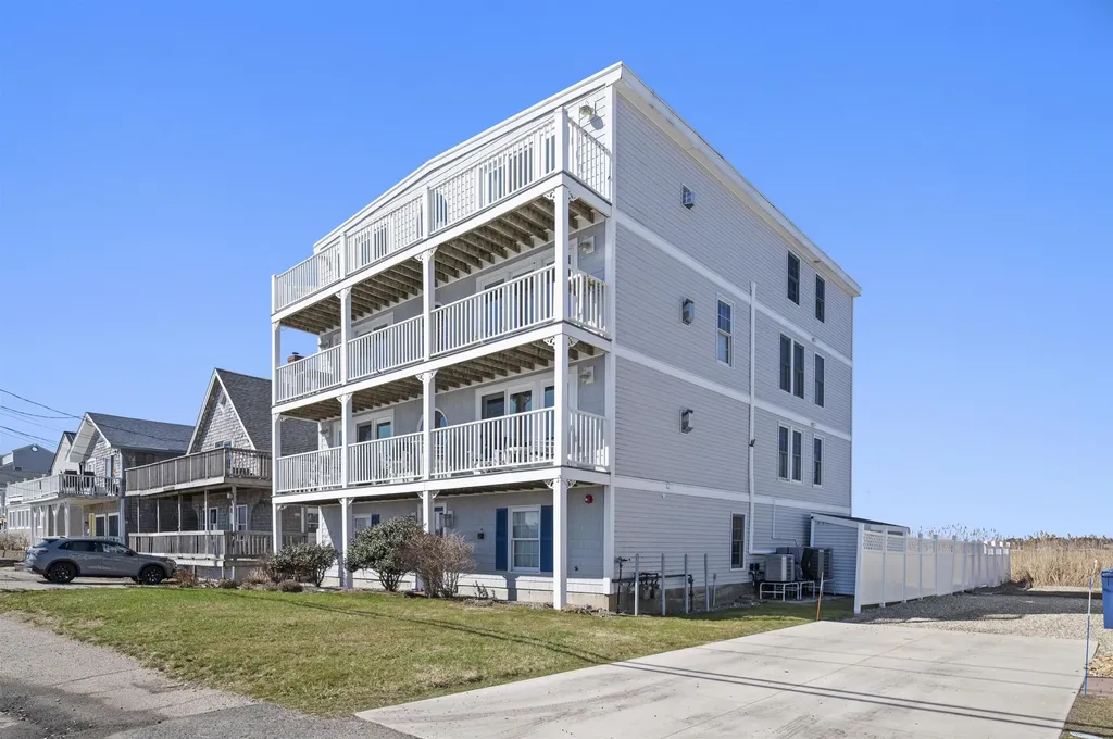 605 Ocean Boulevard Hampton NH 03842