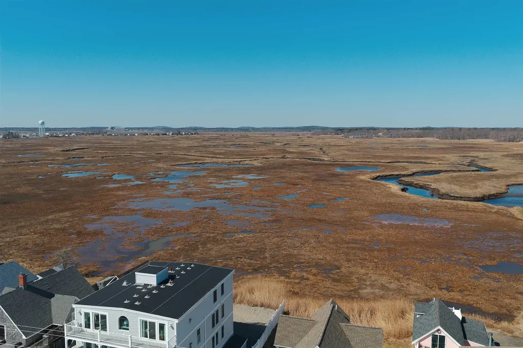 605 Ocean Boulevard Hampton NH 03842