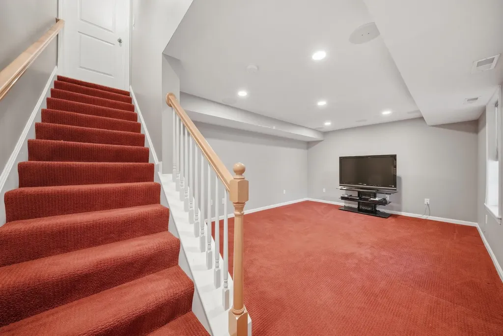 29 Cabernet Drive Concord NH 03303