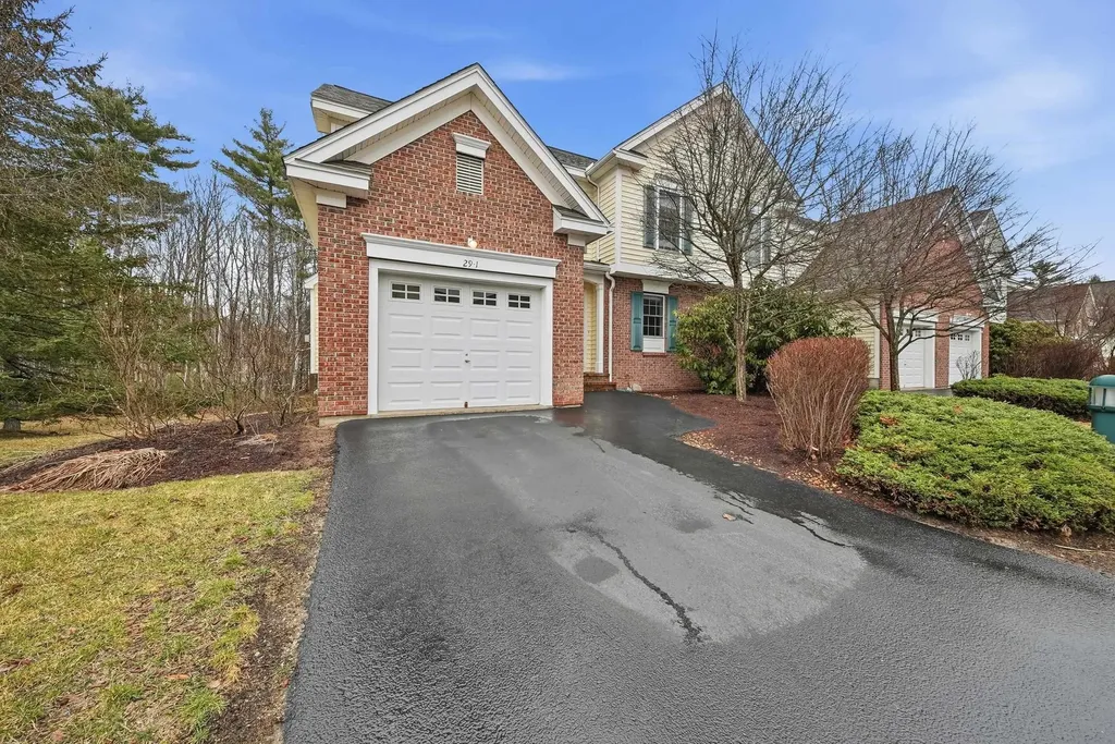 29 Cabernet Drive Concord NH 03303