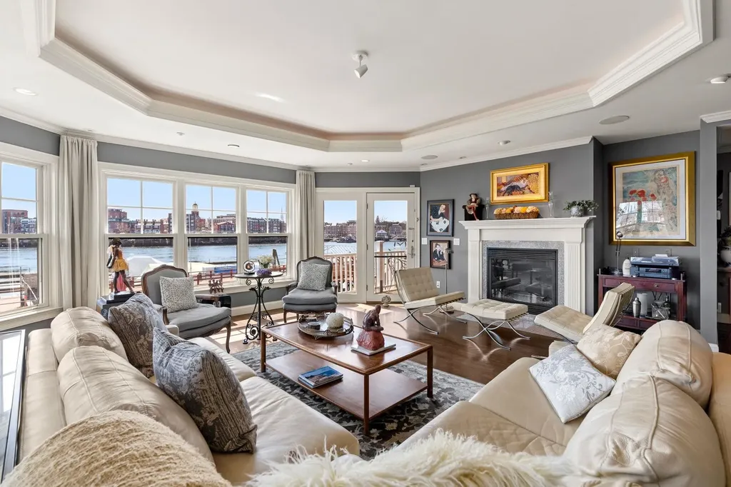 27 Badgers Island West Kittery ME 03940