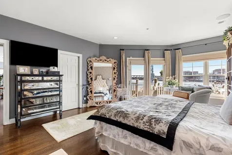 27 Badgers Island West Kittery ME 03940