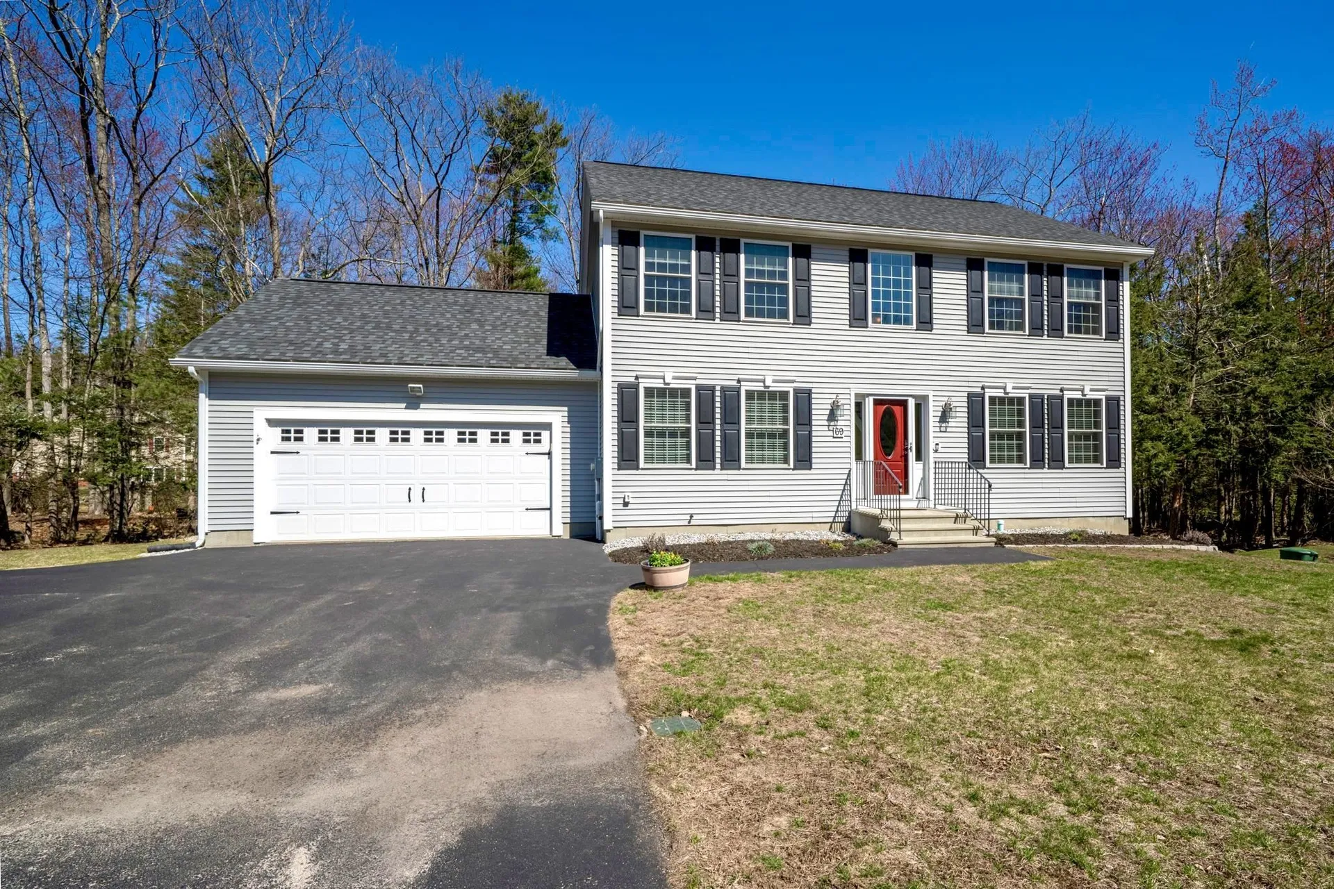 Milford NH, 69 Falcon Ridge Road