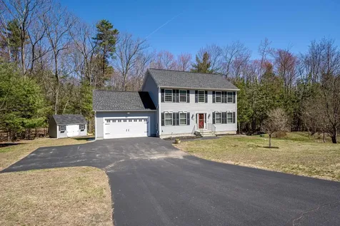 69 Falcon Ridge Road Milford NH 03055