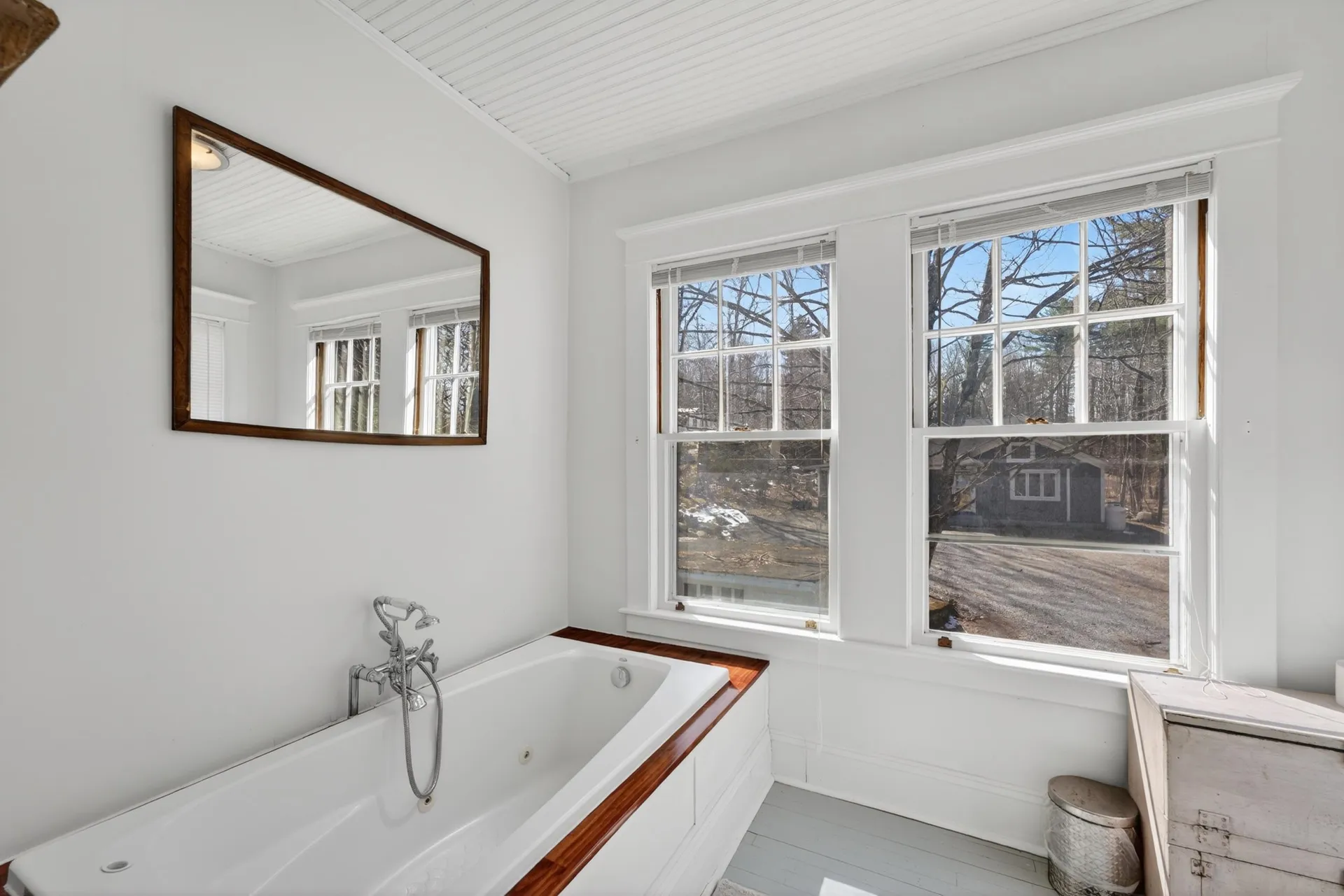92 Pinewood Avenue Bethlehem NH 03574