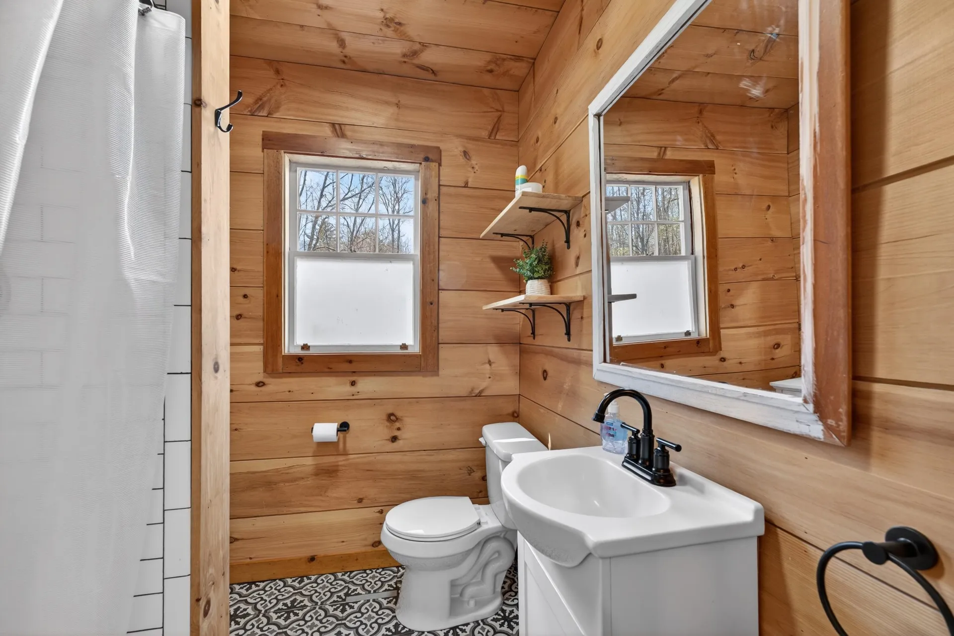 92 Pinewood Avenue Bethlehem NH 03574
