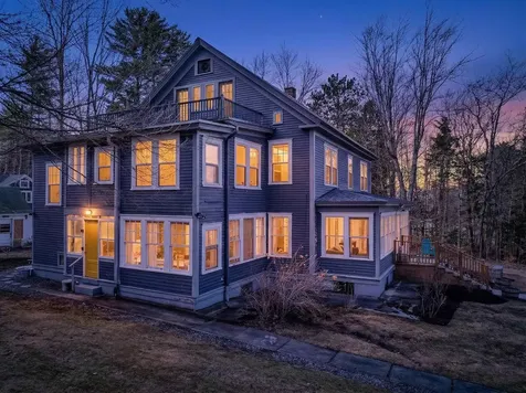 92 Pinewood Avenue Bethlehem NH 03574