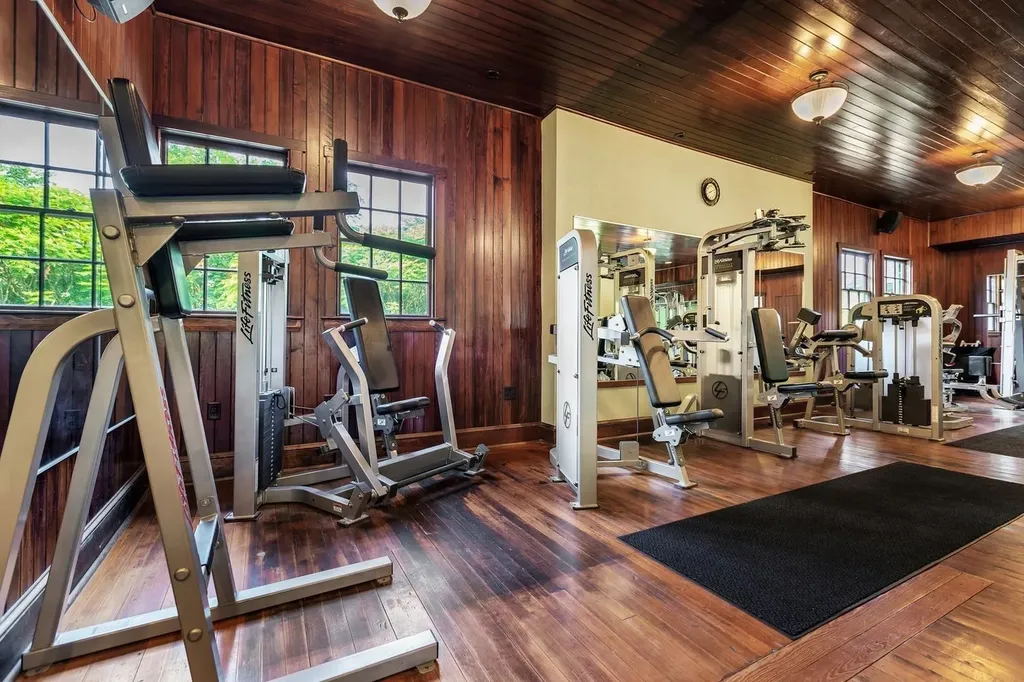 41 Parkhurst Road Cavendish VT 05153