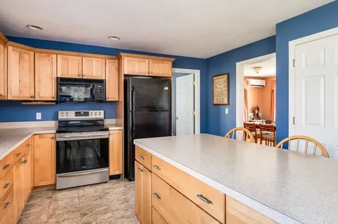 11 Maize Drive Somersworth NH 03878
