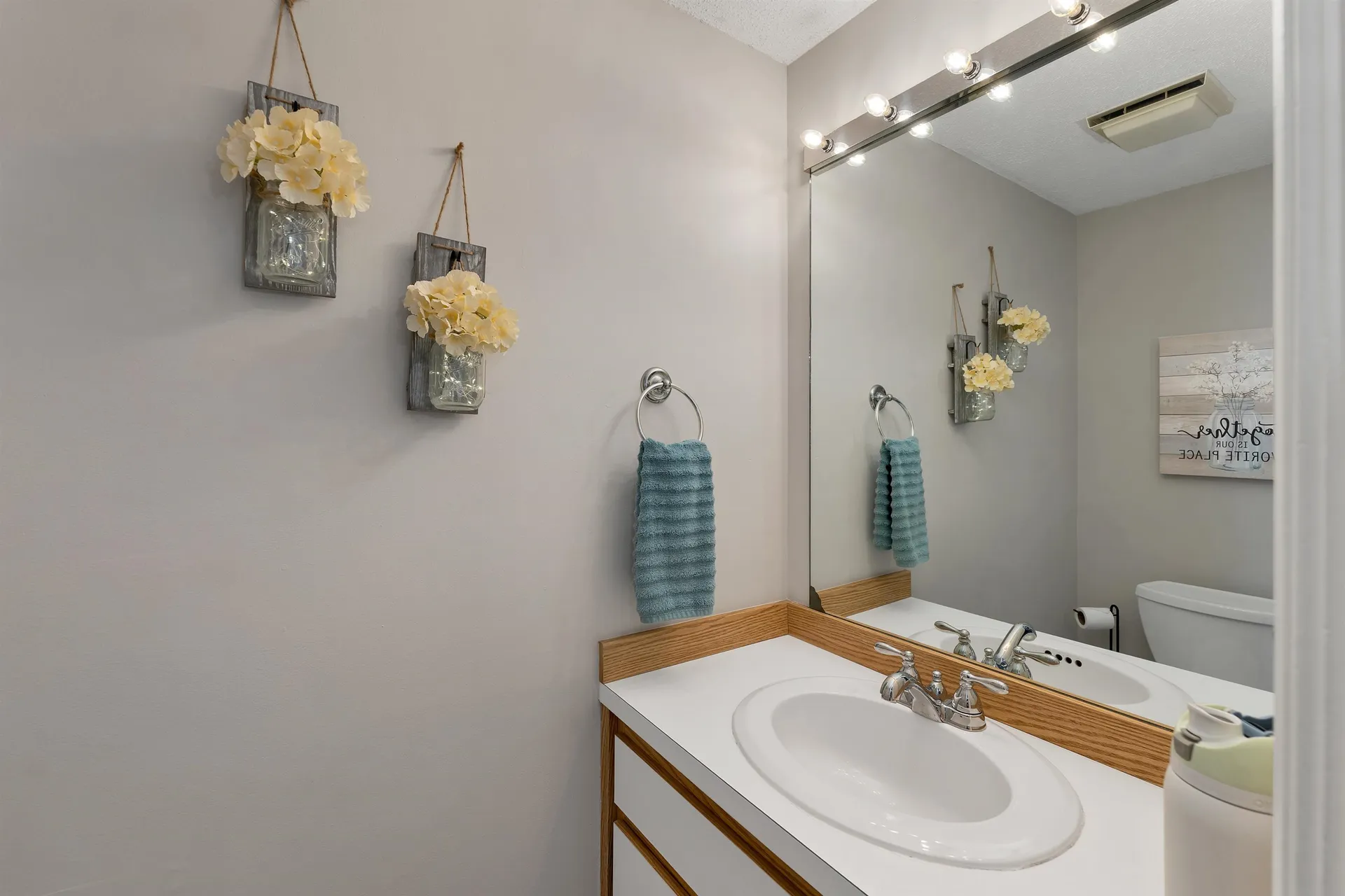 631 Fox Hollow Drive Hudson NH 03051