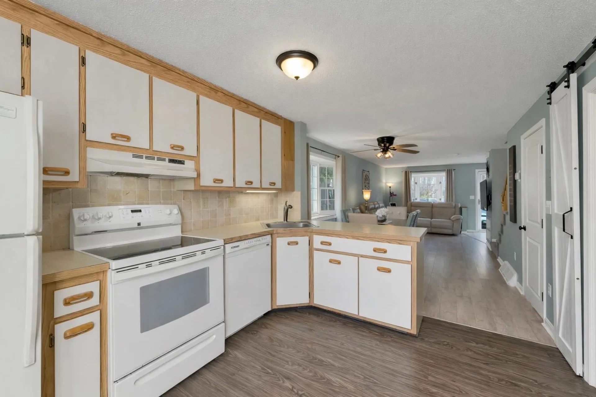 631 Fox Hollow Drive Hudson NH 03051