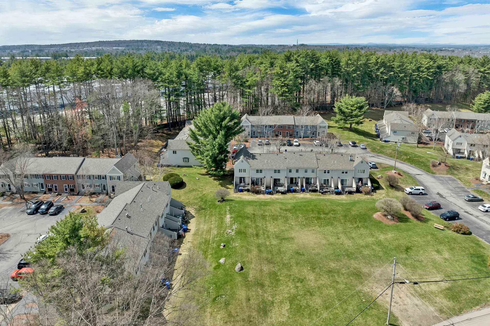 631 Fox Hollow Drive Hudson NH 03051