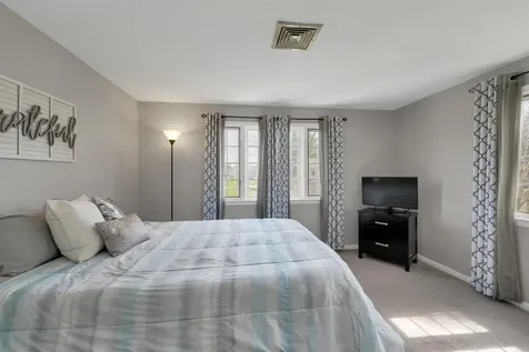 631 Fox Hollow Drive Hudson NH 03051