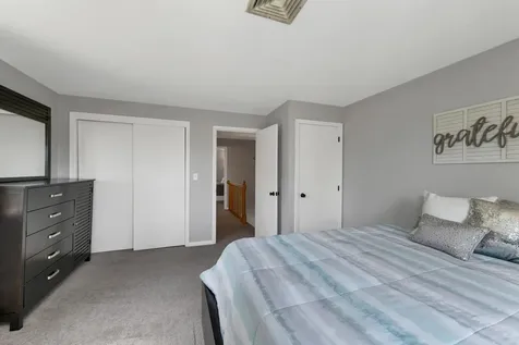 631 Fox Hollow Drive Hudson NH 03051