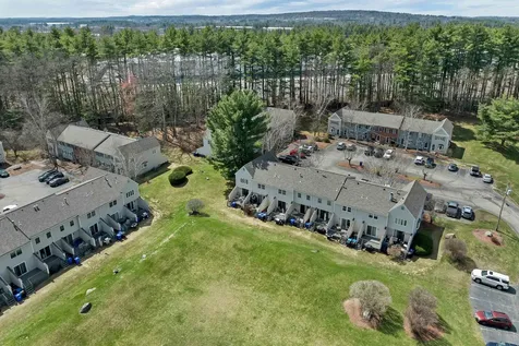 631 Fox Hollow Drive Hudson NH 03051
