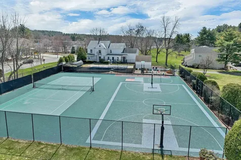 631 Fox Hollow Drive Hudson NH 03051