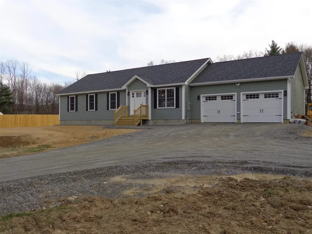 93 Fairview Drive Pittsfield NH 03263